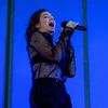 Lorde Wins Gov Ball Day One By Covering Robyn's 'Hang With Me' 